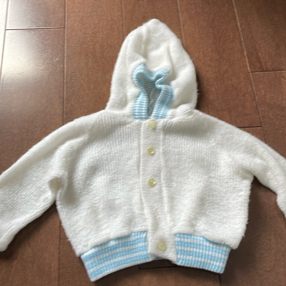 Baby sweater